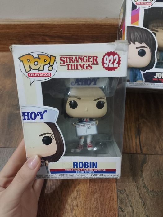 Продам fanko pop stranger things оригинал