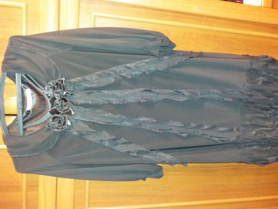 Платье р.50 в отличном состоянии