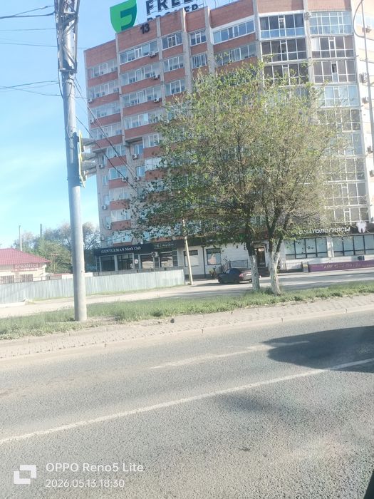 Продам 2 х кв 4/10 эт 2006г. 5 мкр . А. Молд