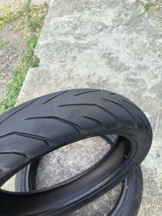 Pirelli Angel GT 130/70/17