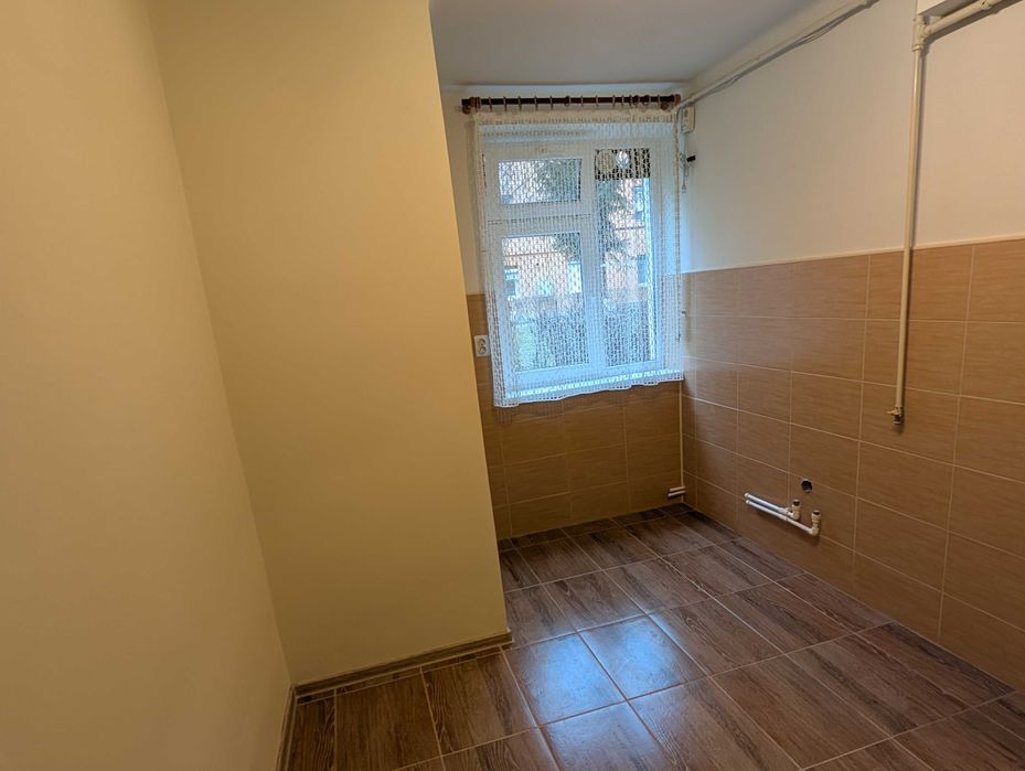 Garsonieră ultracentrală în Hunedoara, decomandată, comfort 1, 30mp