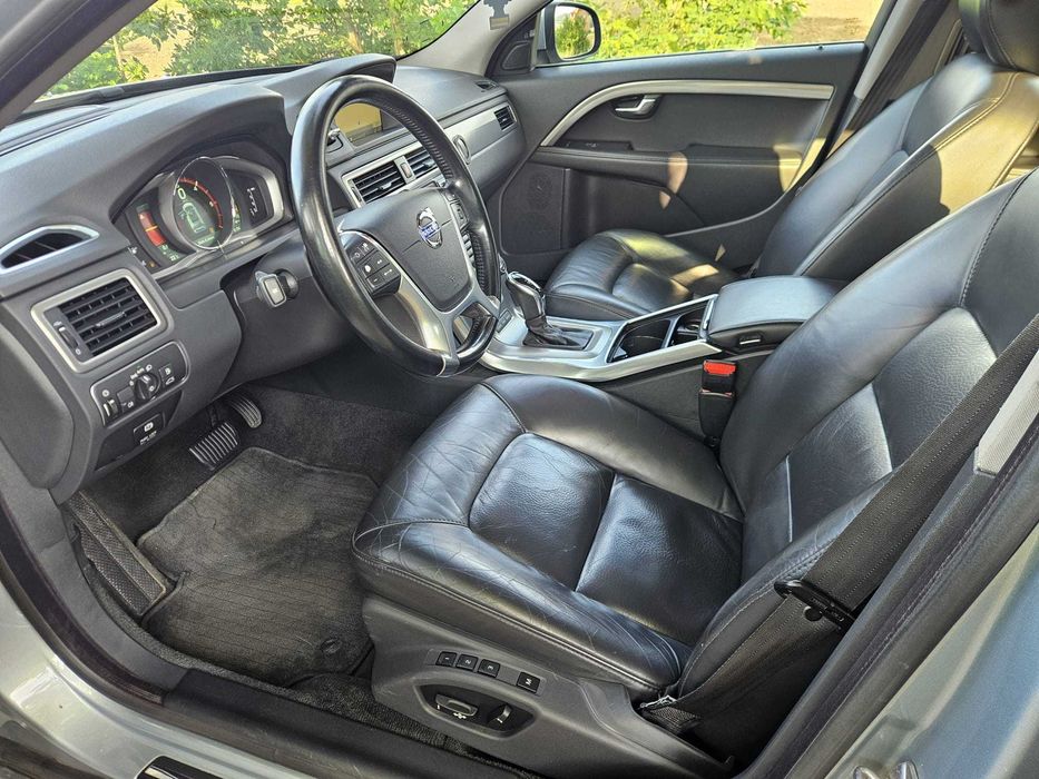 Volvo v70 D5 AWD