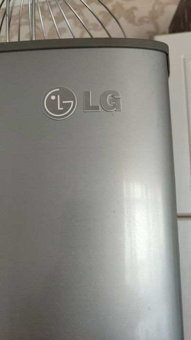 Ремонт морозильников. Ремонт холодильников. Ремонт торговых витрин.