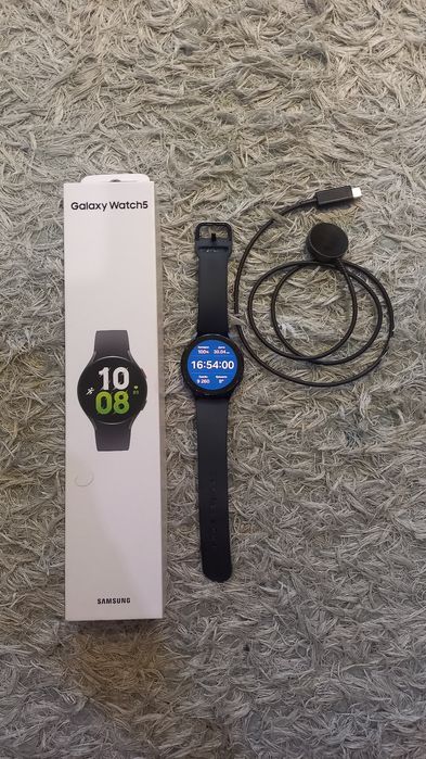 Samsung watch 5 42mm