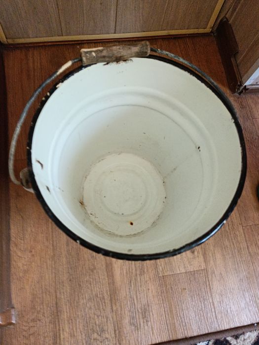 Ведро эмалированное