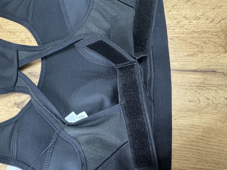 Бюстие Nike - Спортно бюстие