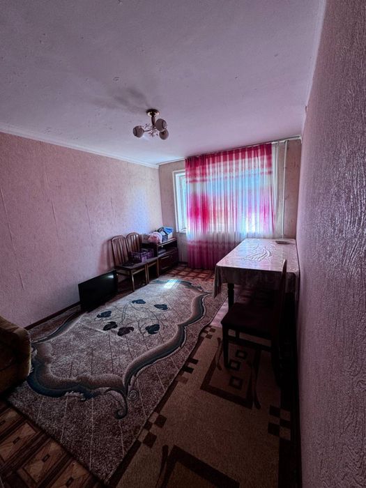 Чирчик шахар 3 м/р 1х сотилади 20.000$ Бош толов ва паспорт бн Ипотека