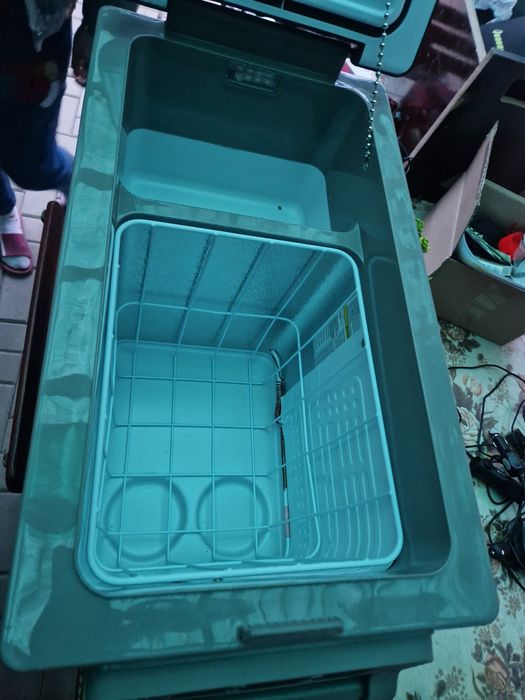 Frigider mare 42 litri auto