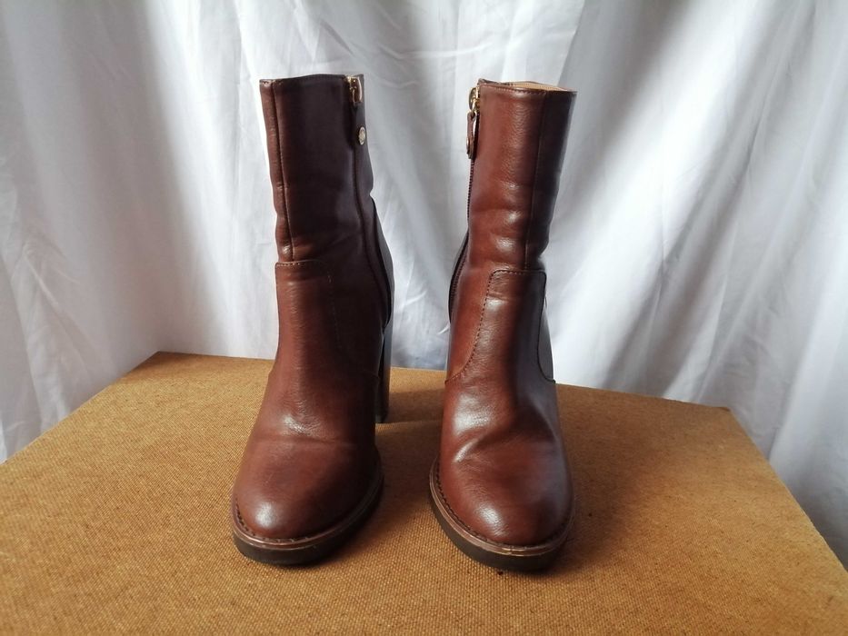 №36 Bata дамски боти естествена кожа