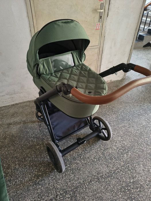 Бебешка количка Roan Ivi 2в1