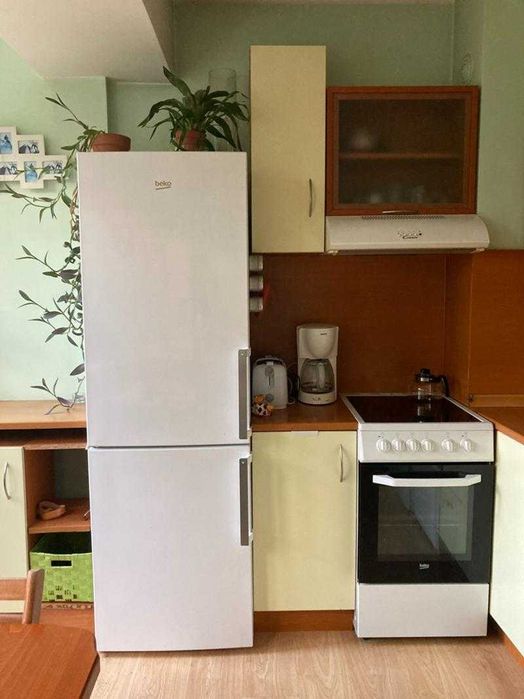 Дава се под наем Двустаен апартамент в София, Гоце Делчев - 60 кв.м за 325 € - Снимка #2