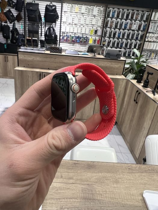 Часы за 11000 тенге