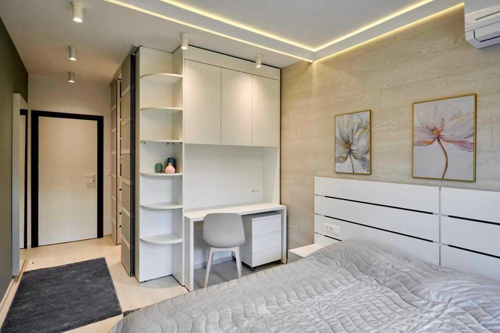 Дава се под наем Тристаен апартамент в София, Студентски град - 100 кв.м за 1000 € - Снимка #2