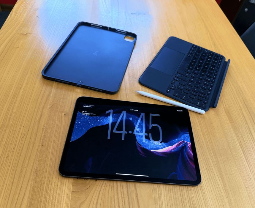 iPad Pro 11 (M5, 256 Gb) + Apple Pencil Pro + Logitech Combo Touch