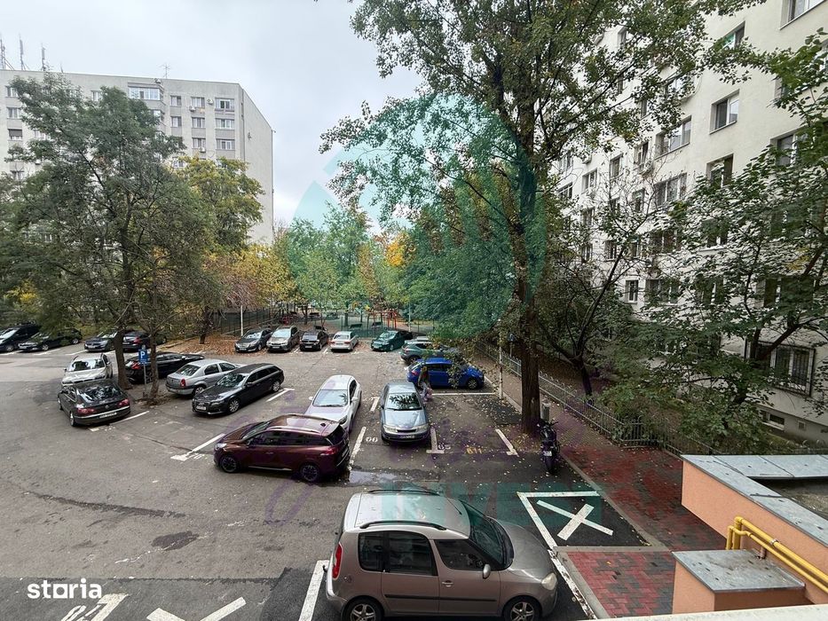 3 camere cu CENTRALA PROPRIE la 3 minute de metrou