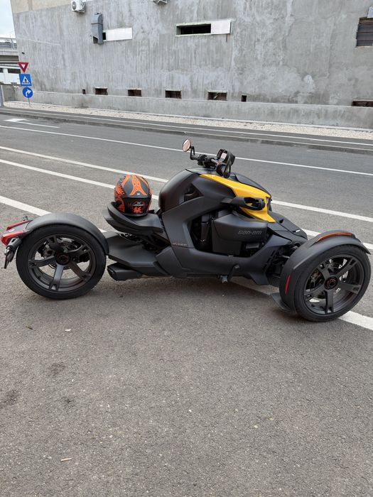 Can am  Ryker 900 /1500 km /garantie !
