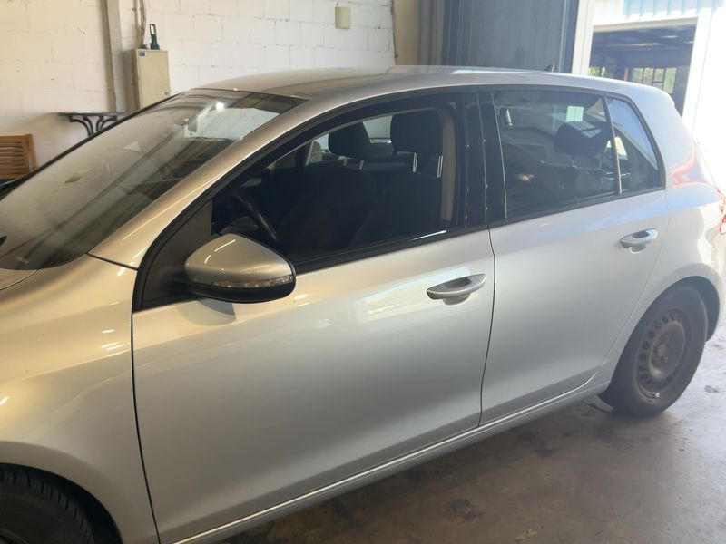 Volkswagen Golf VI 1.6 TDI Trendline BlueMotion Tech 2011