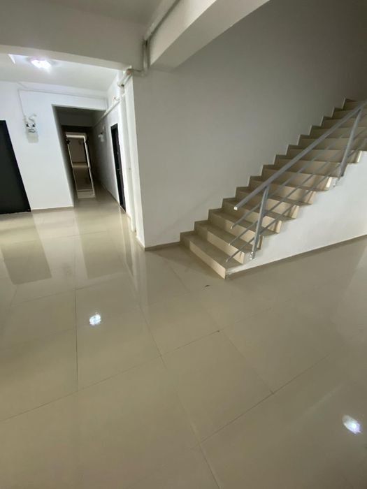 Curatenie Scari de Bloc Militari