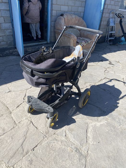Продаётся детская коляска
