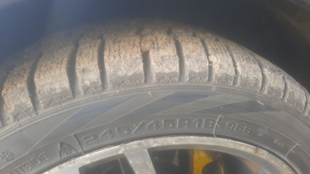 Продам шины 2 шт. 245/45r18