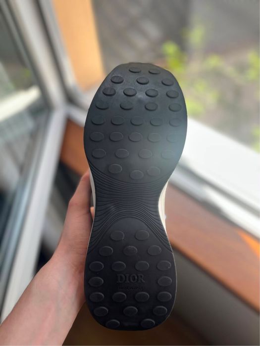 Dior B25 runners