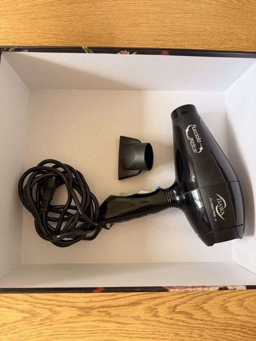 Професионален сешоар “Dawa”