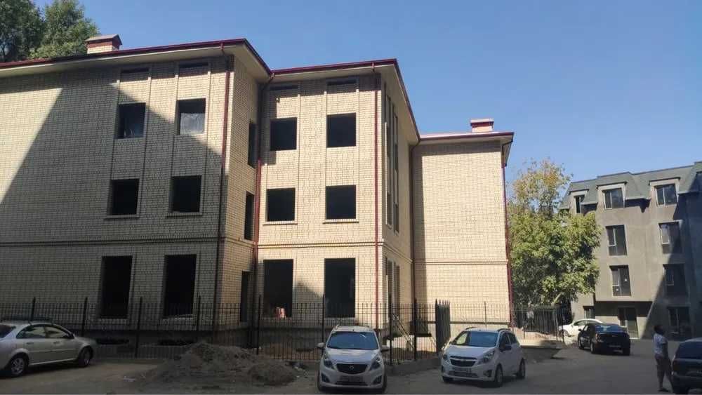 1656 м² на Чиланзаре — редкое здание под бизнес метро 1-км