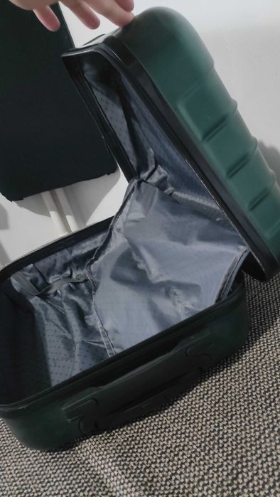 Troller vanzare - 55 cm inaltime x 27 latime x 20 adancime