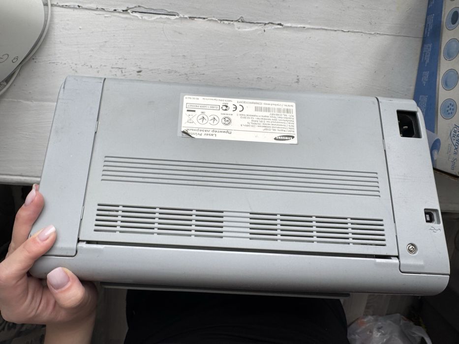 Продается принтер рабочий. Без шнура.