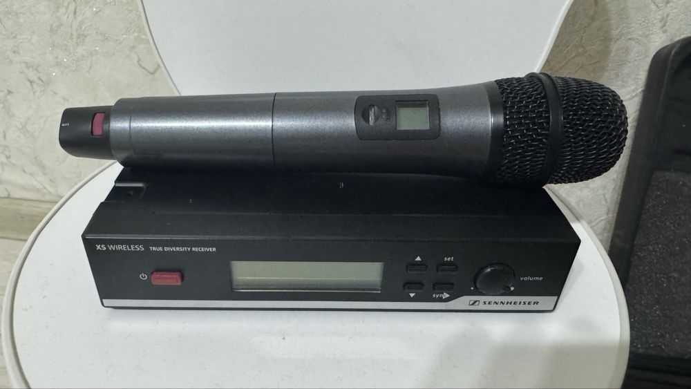 Продам микрофон sennheiser