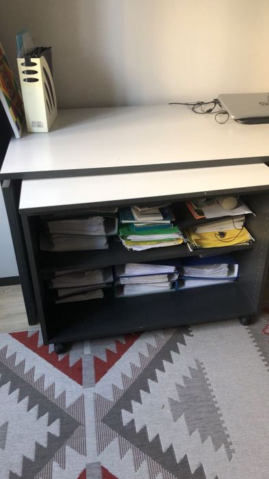 Офисная мебель, почти новая