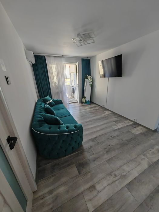 Vand apartament in Deva !