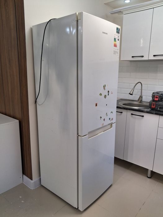 Холодик самсунг бу