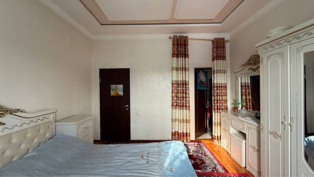 Продаётся дом 6 сотох в удомном расположени