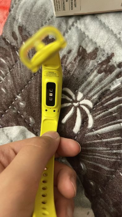 Продам фитнес браслет