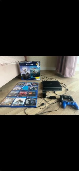 Продаеться Плейстейшен 4 про ( Play Station 4 Pro)