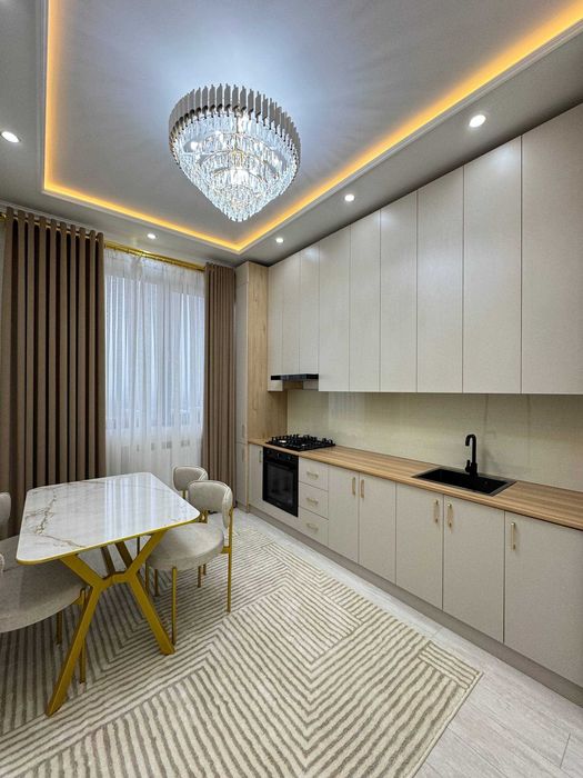 Новостройка 4 комнатный, Ор-р: Новза метро