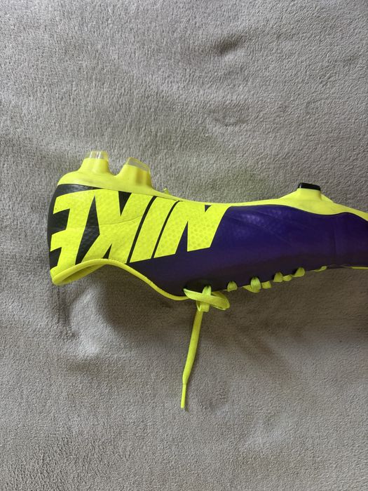 Ghete fotbal nike 44