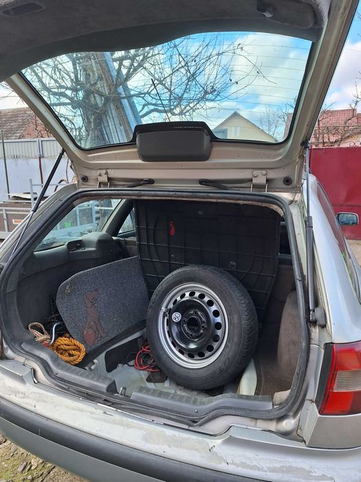 Volvo v40 an fabricatie 1998/ Benzina