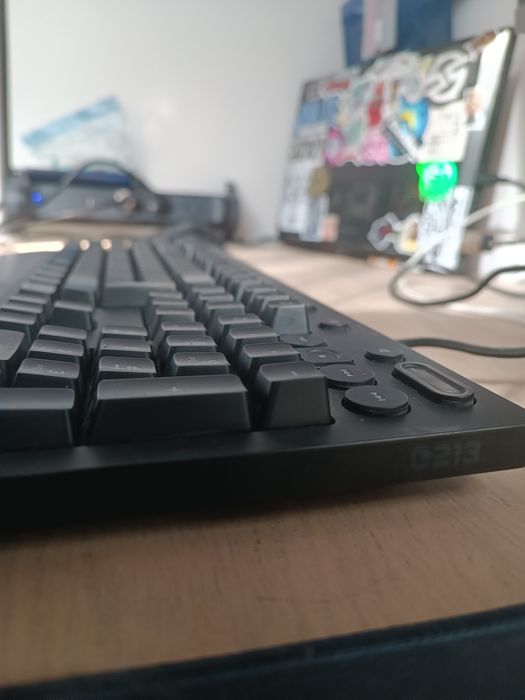 Клавиатура logitech g213