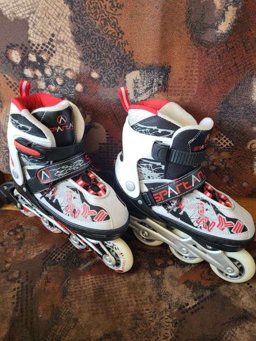 Role Reglabile Alb-Negru Noi-Noute