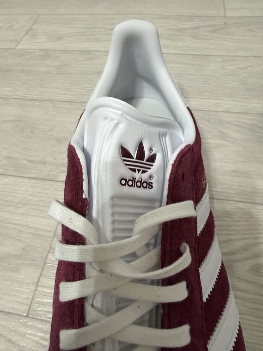 Продам газели adidas