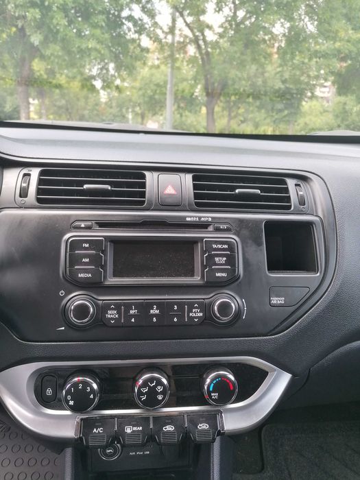 Kia Rio Бензин/Автогаз