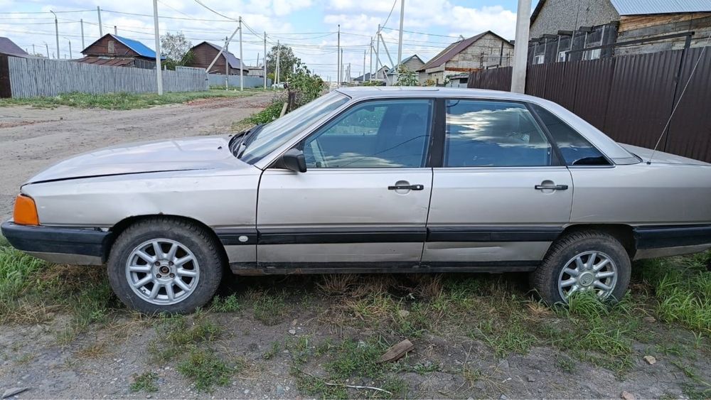 Продам ауди в городе