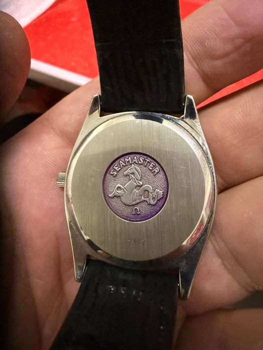 Продаются часы марки OMEGA SEAMASTER