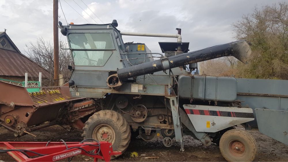 Продам комбайн нива эфект