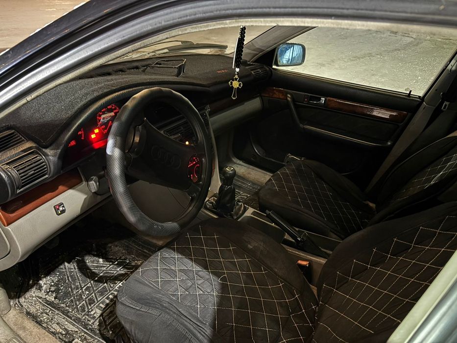 Продам ауди 100 с4