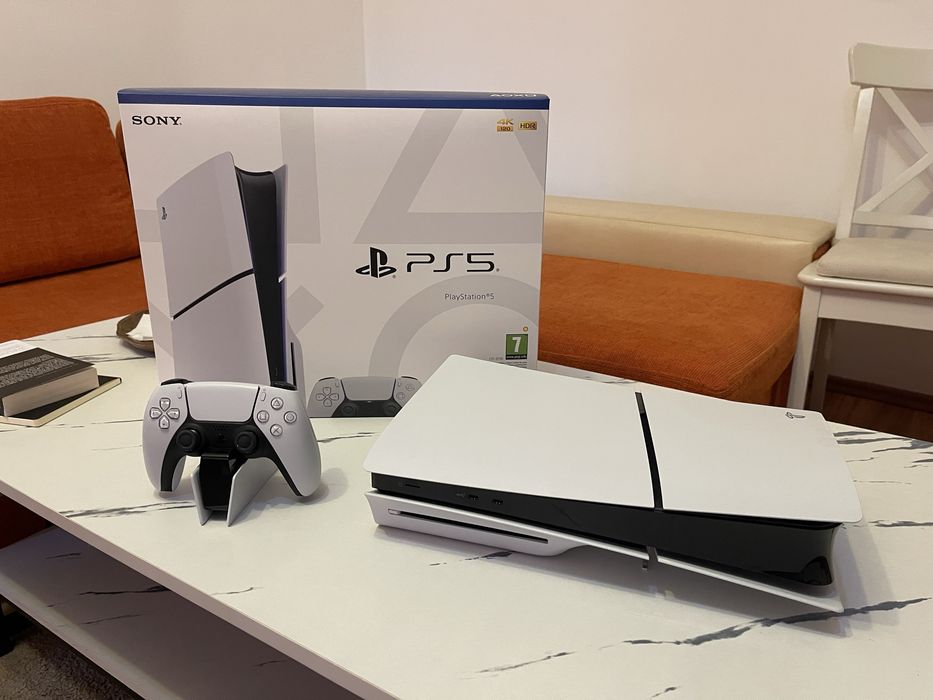 PlayStation 5 Slim - sub 10 ore de functionare GARANTIE