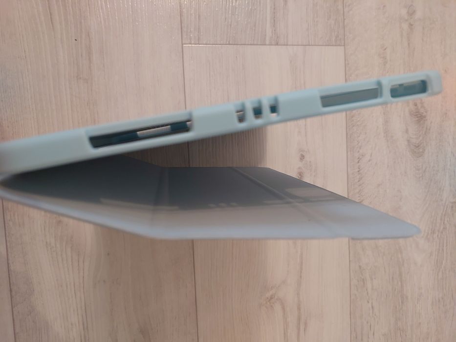 Продам чехол для айпад 10