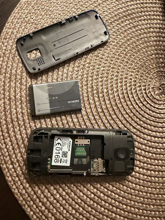 Nokia 113 - telefon cu butoane